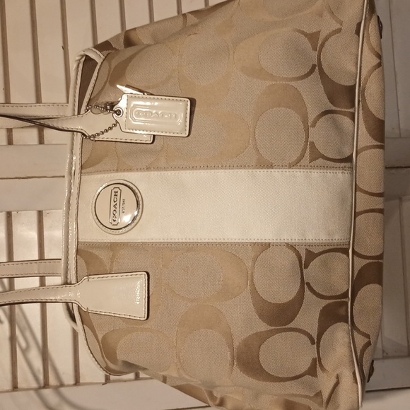 Coach handbag - Picture 4 of 16